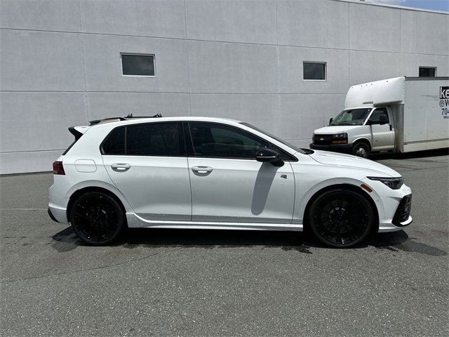 New 2025 Volkswagen Golf R Black Edition image 6