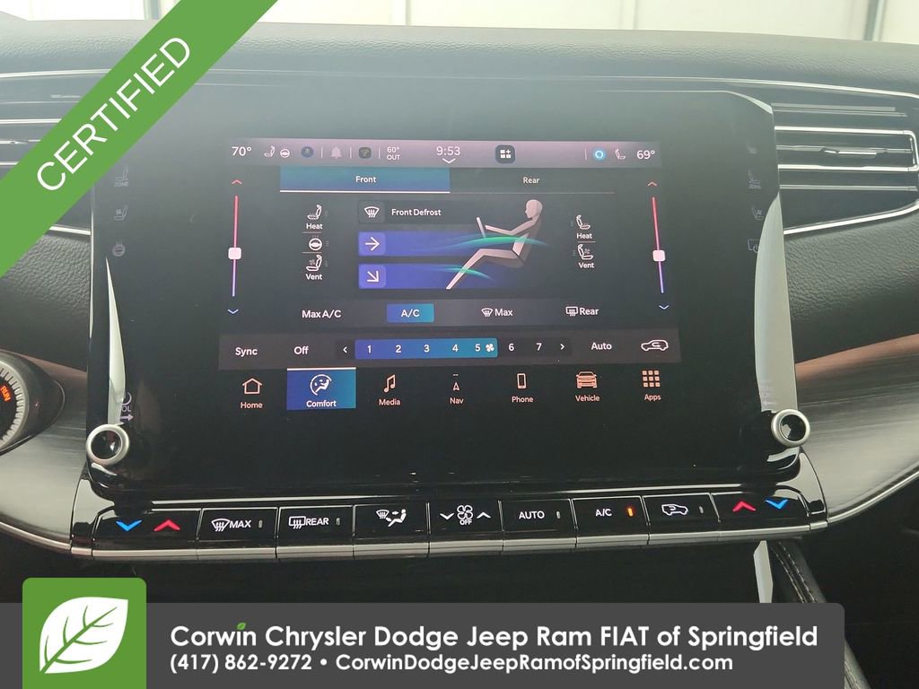 Certified 2024 Jeep Wagoneer L Series II w/ Flexible Seating Group image 27