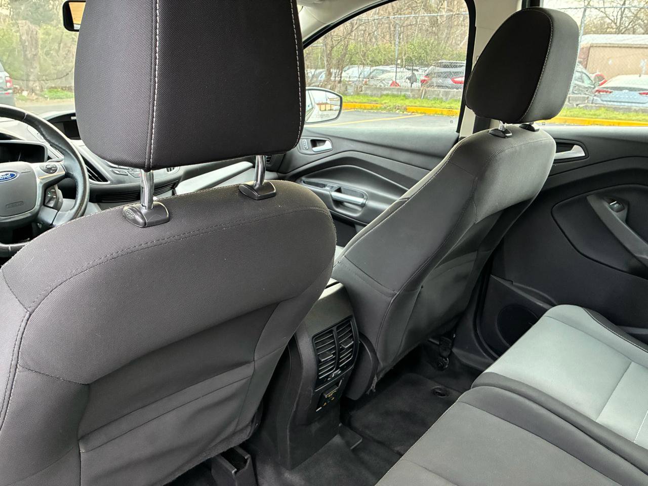 Used 2015 Ford C-MAX SE image 15