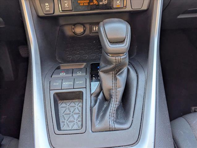 Used 2019 Toyota RAV4 XLE w/ Convenience Package image 15