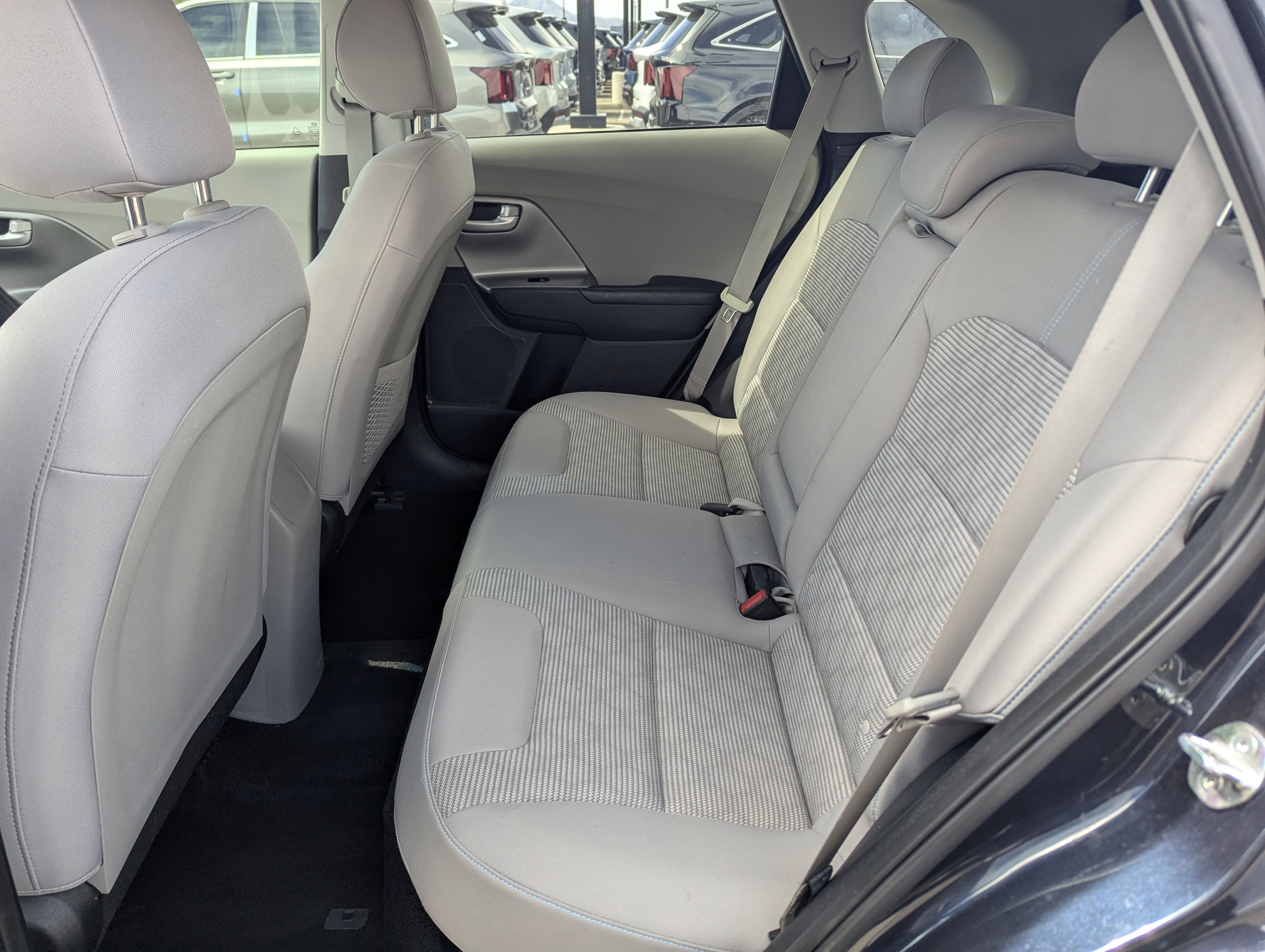 Used 2019 Kia Niro LX image 7