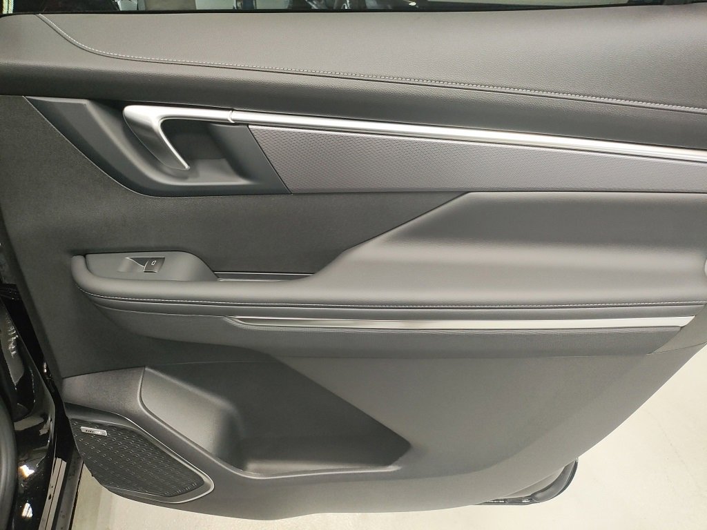 New 2026 Buick Enclave Sport Touring w/ Power Package image 17