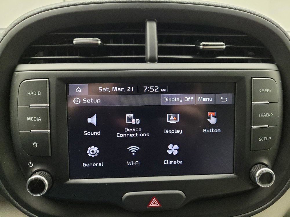 Used 2025 Kia Soul LX image 25