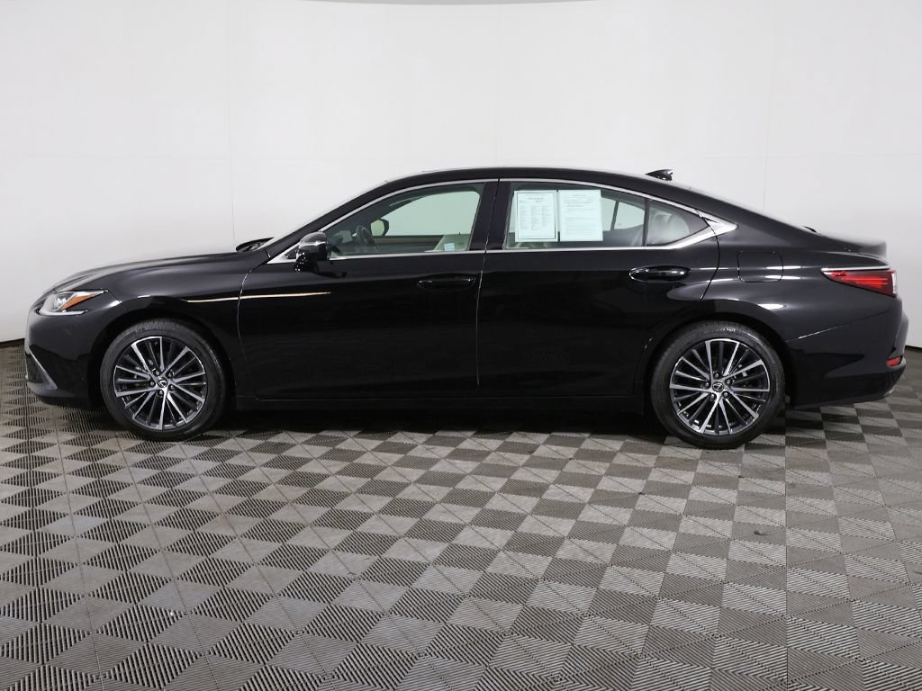 Used 2024 Lexus ES 350 w/ Premium Package FWD image 16