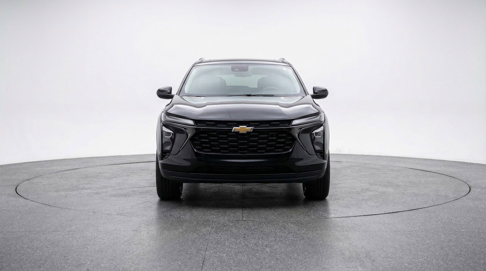 Used 2025 Chevrolet Blazer LT image 2