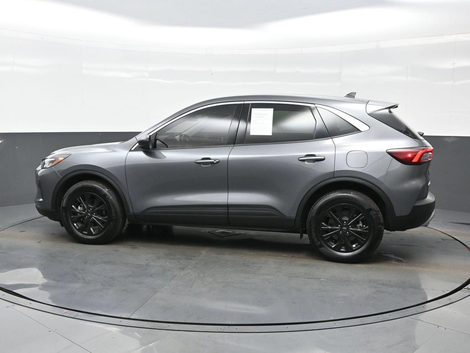 Used 2024 Ford Escape Active AWD/4WD image 4