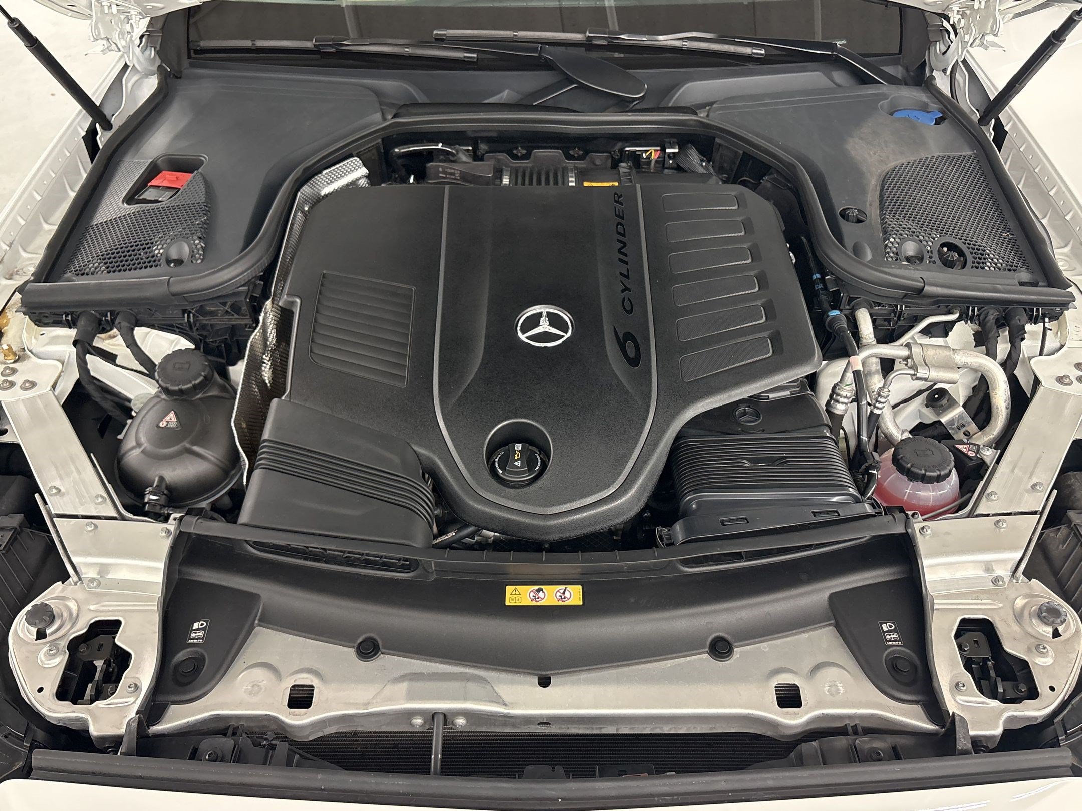 Used 2021 Mercedes-Benz E 450 4MATIC Sedan image 32