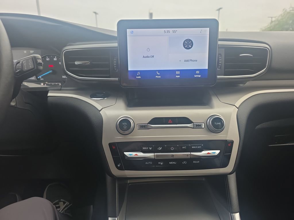 Certified 2024 Ford Explorer XLT w/ Equipment Group 202A AWD/4WD image 30