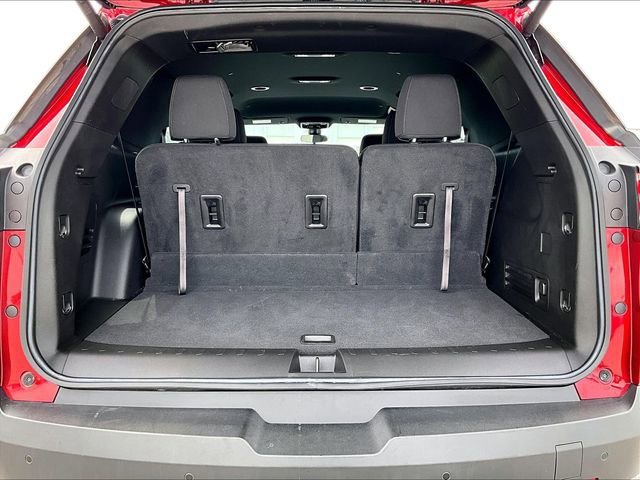 Used 2023 Chevrolet Traverse LT image 30