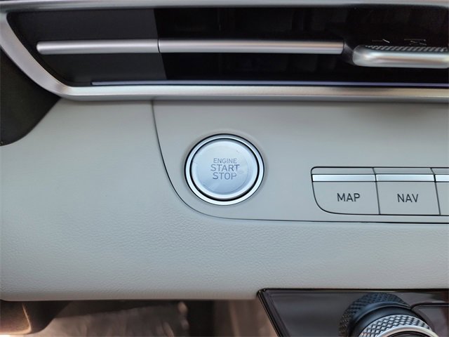 New 2025 Hyundai Elantra Limited image 26