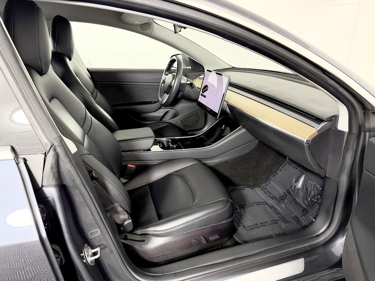 Used 2018 Tesla Model 3 Long Range RWD image 43