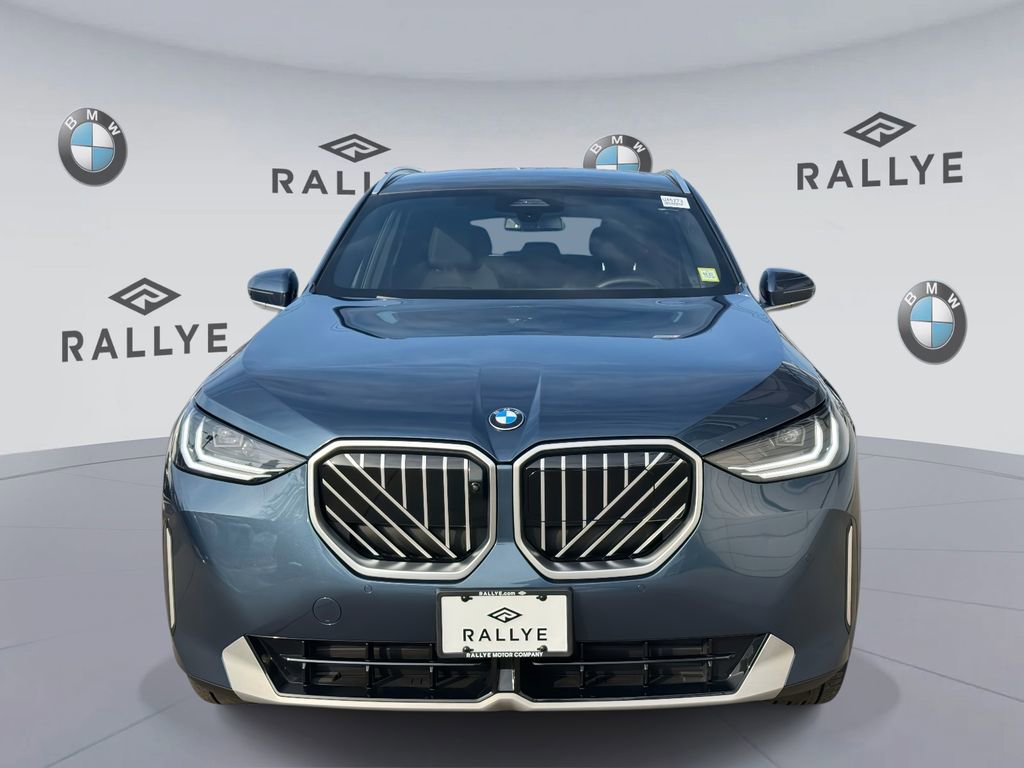 Certified 2025 BMW X3 xDrive30i w/ Premium Package image 2