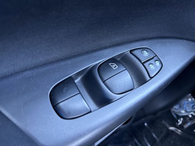 Used 2014 Nissan Sentra S image 13