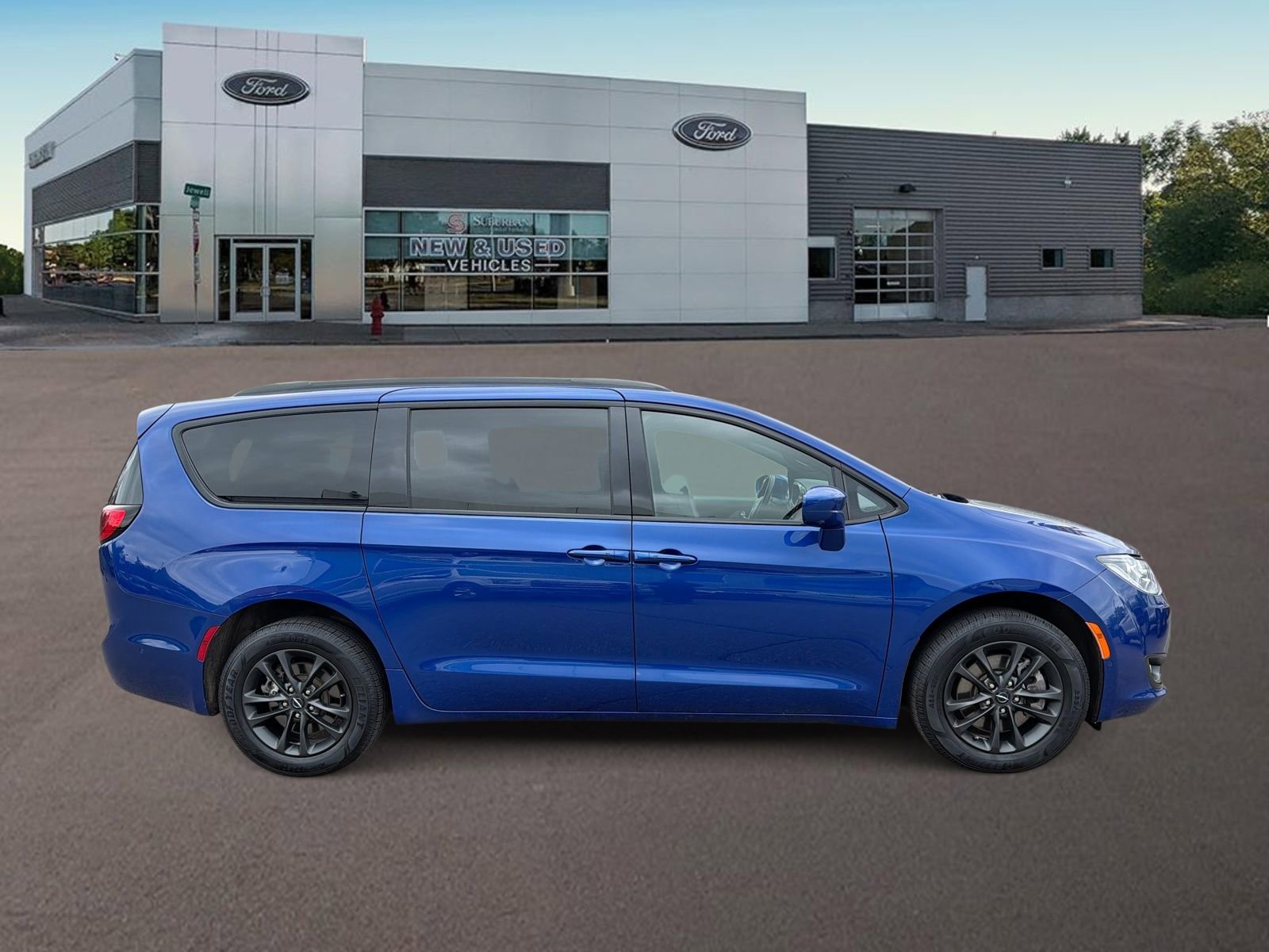 Used 2020 Chrysler Pacifica Touring-L AWD/4WD image 12