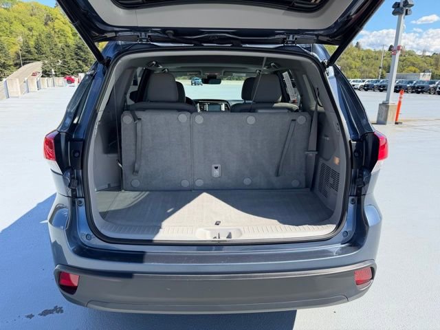 Used 2019 Toyota Highlander XLE image 9