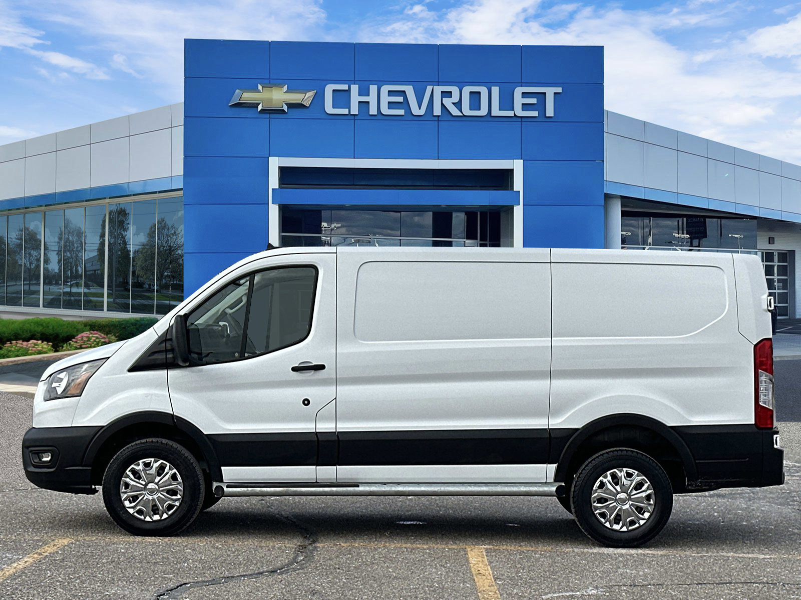 Used 2024 Ford Transit 250 Low Roof w/ Exterior Upgrade Package image 2