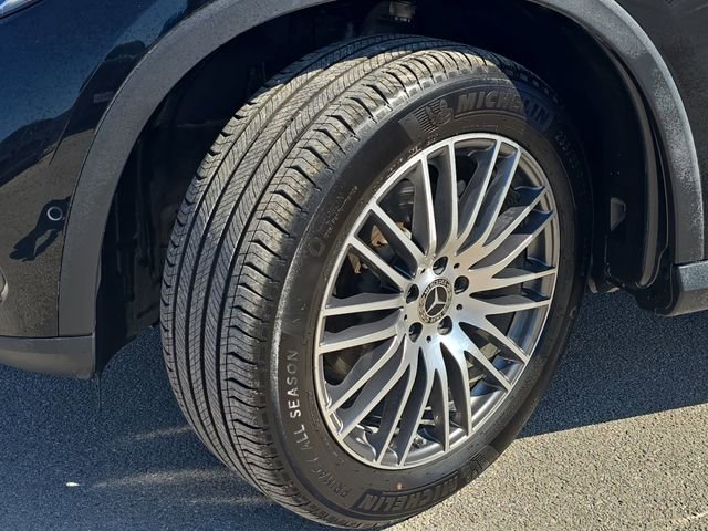 Used 2024 Mercedes-Benz GLC 300 4MATIC image 33
