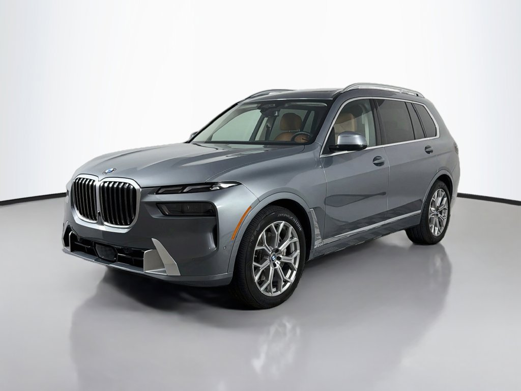 Used 2024 BMW X7 xDrive40i AWD/4WD image 1