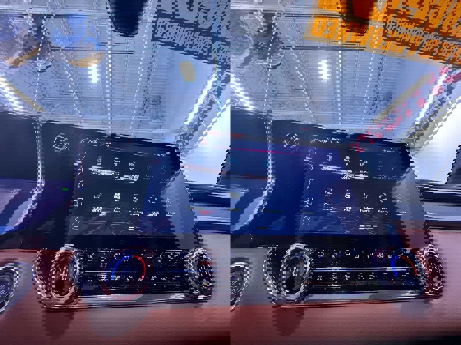 Used 2024 GMC Canyon AT4 w/ AT4 Premium Package image 25