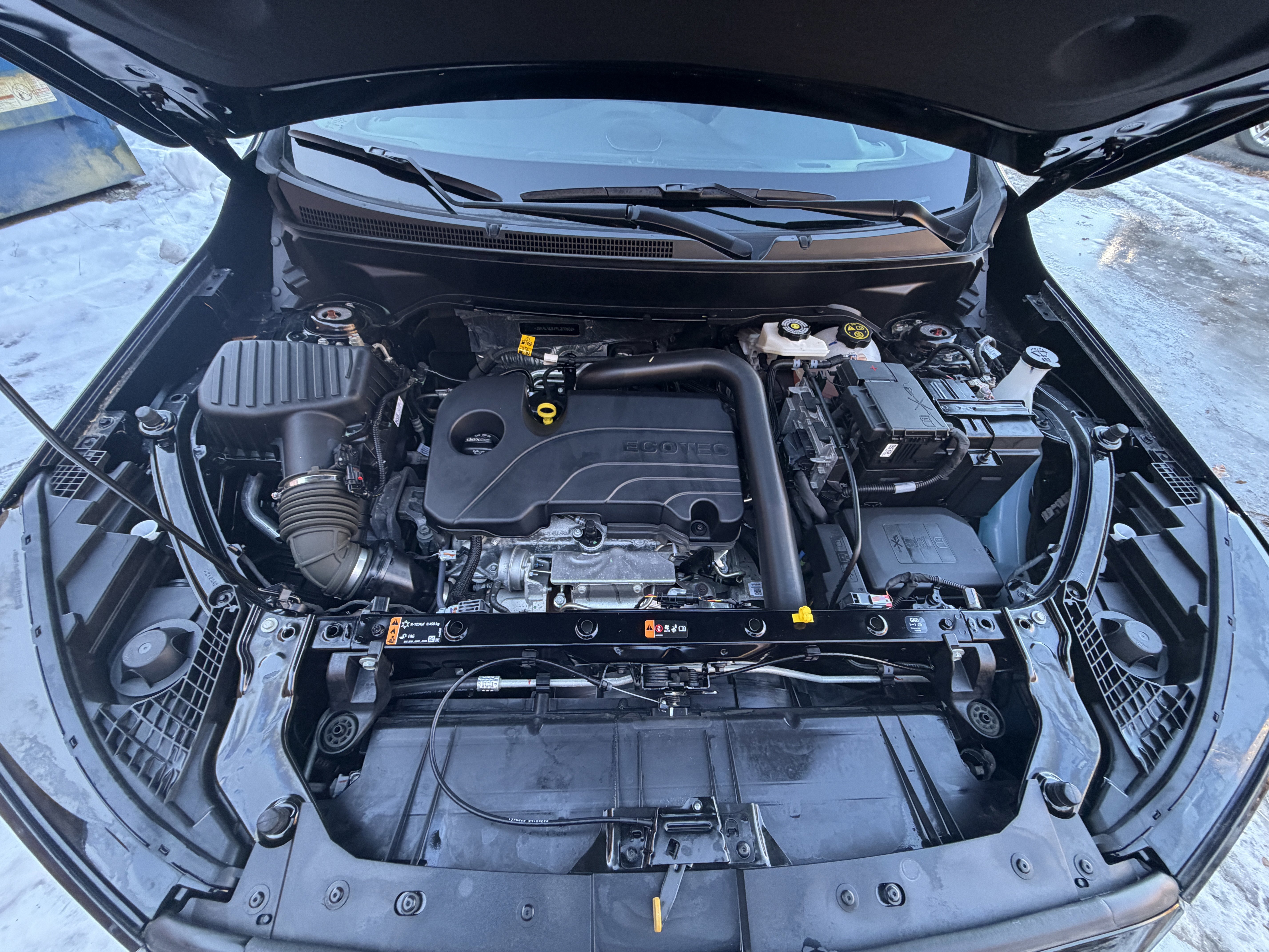 Used 2023 GMC Terrain SLT w/ Infotainment Package II image 36