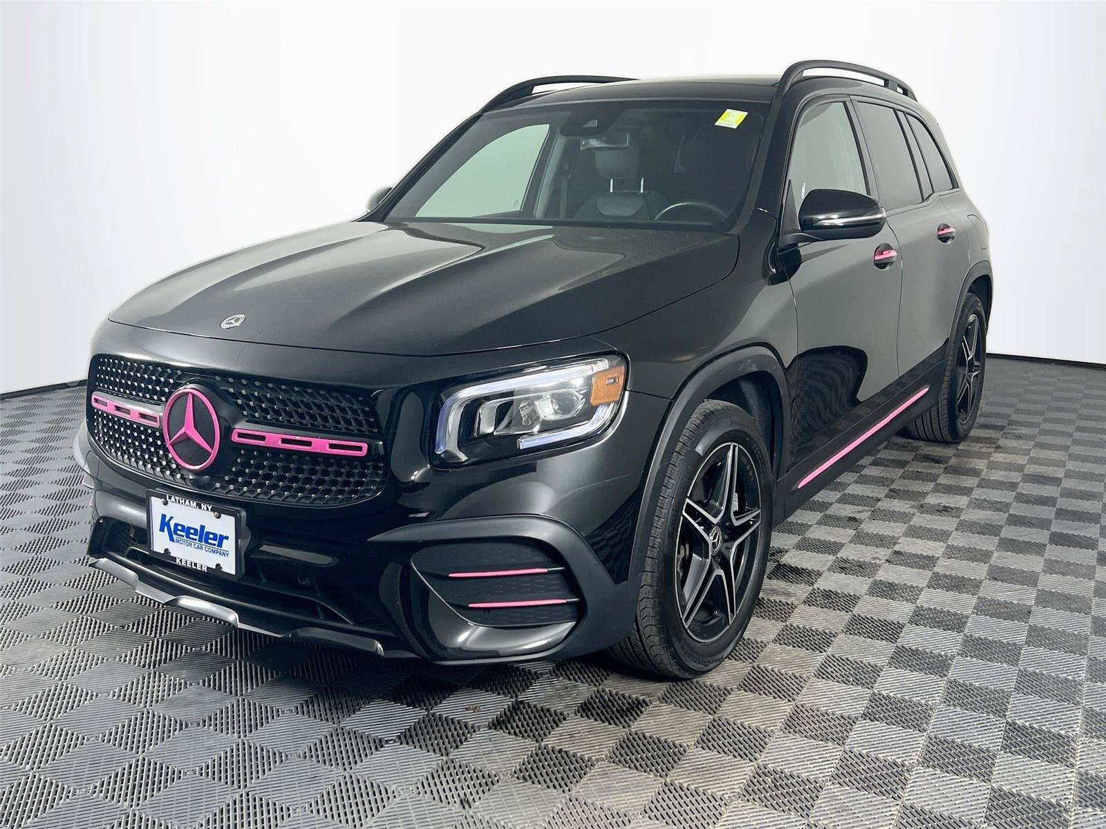 Used 2022 Mercedes-Benz GLB 250 4MATIC image 2