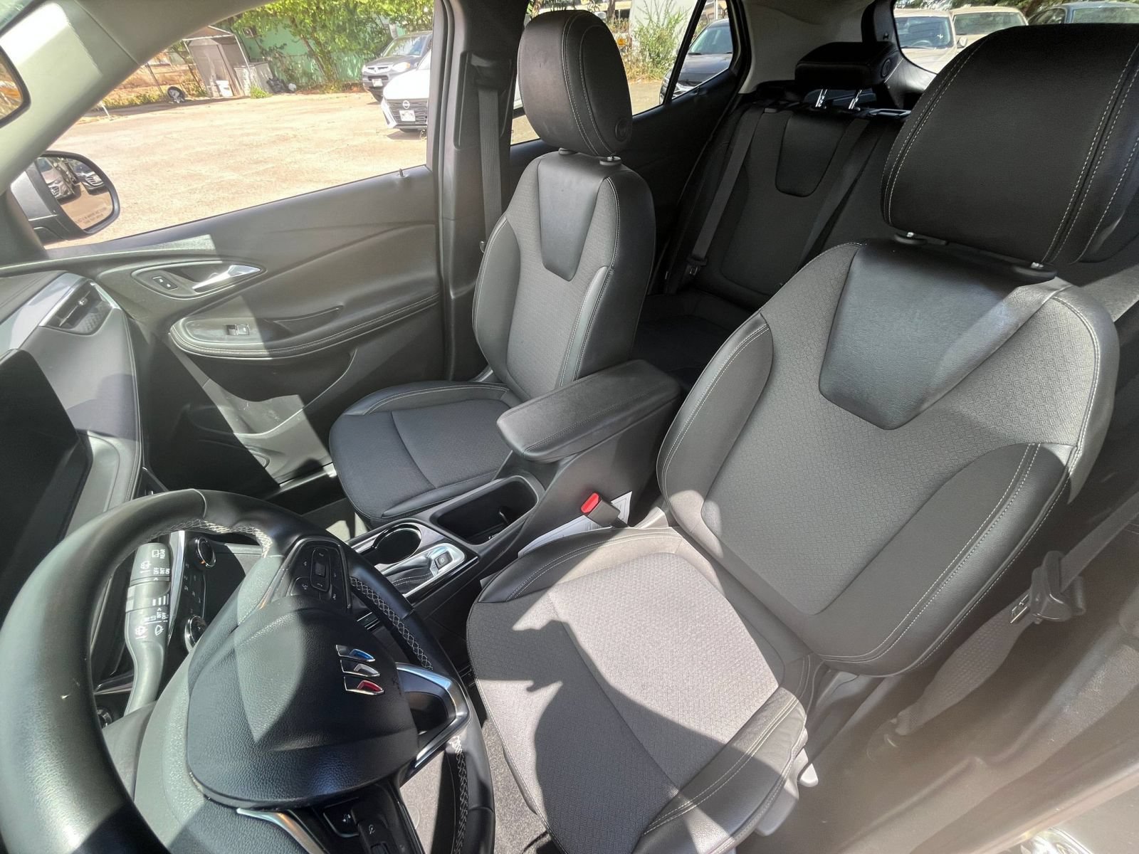 Used 2025 Buick Encore GX Preferred FWD image 33