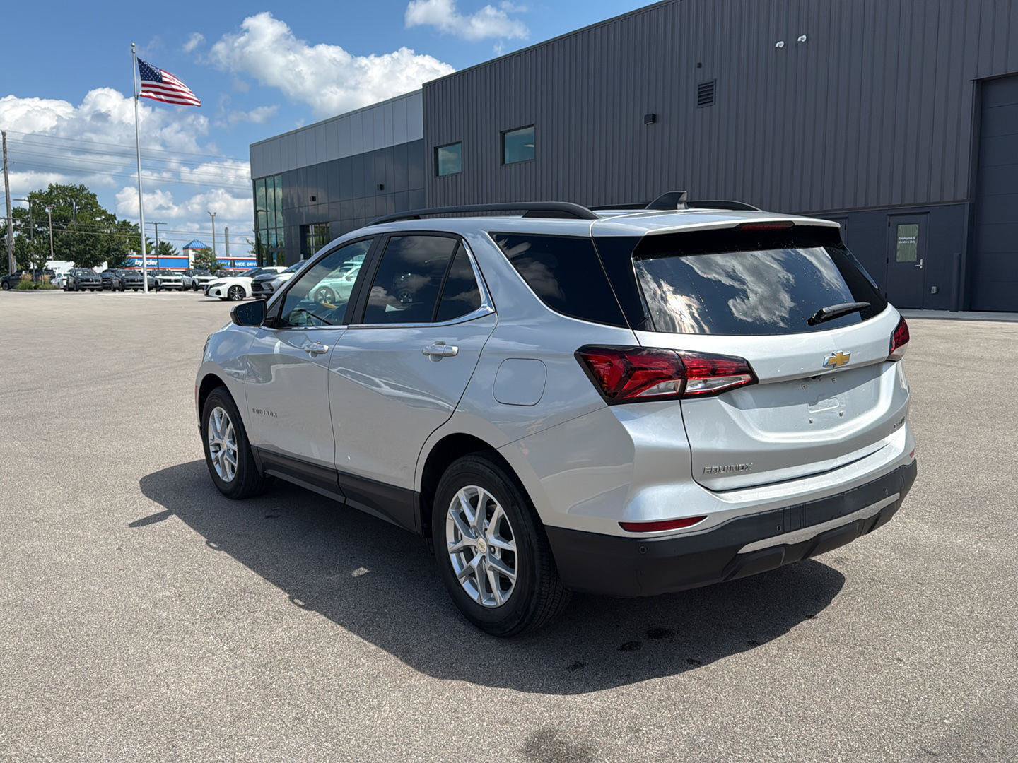 Used 2022 Chevrolet Equinox LT AWD/4WD image 5