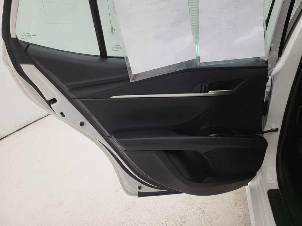 Used 2025 Toyota Camry LE image 37