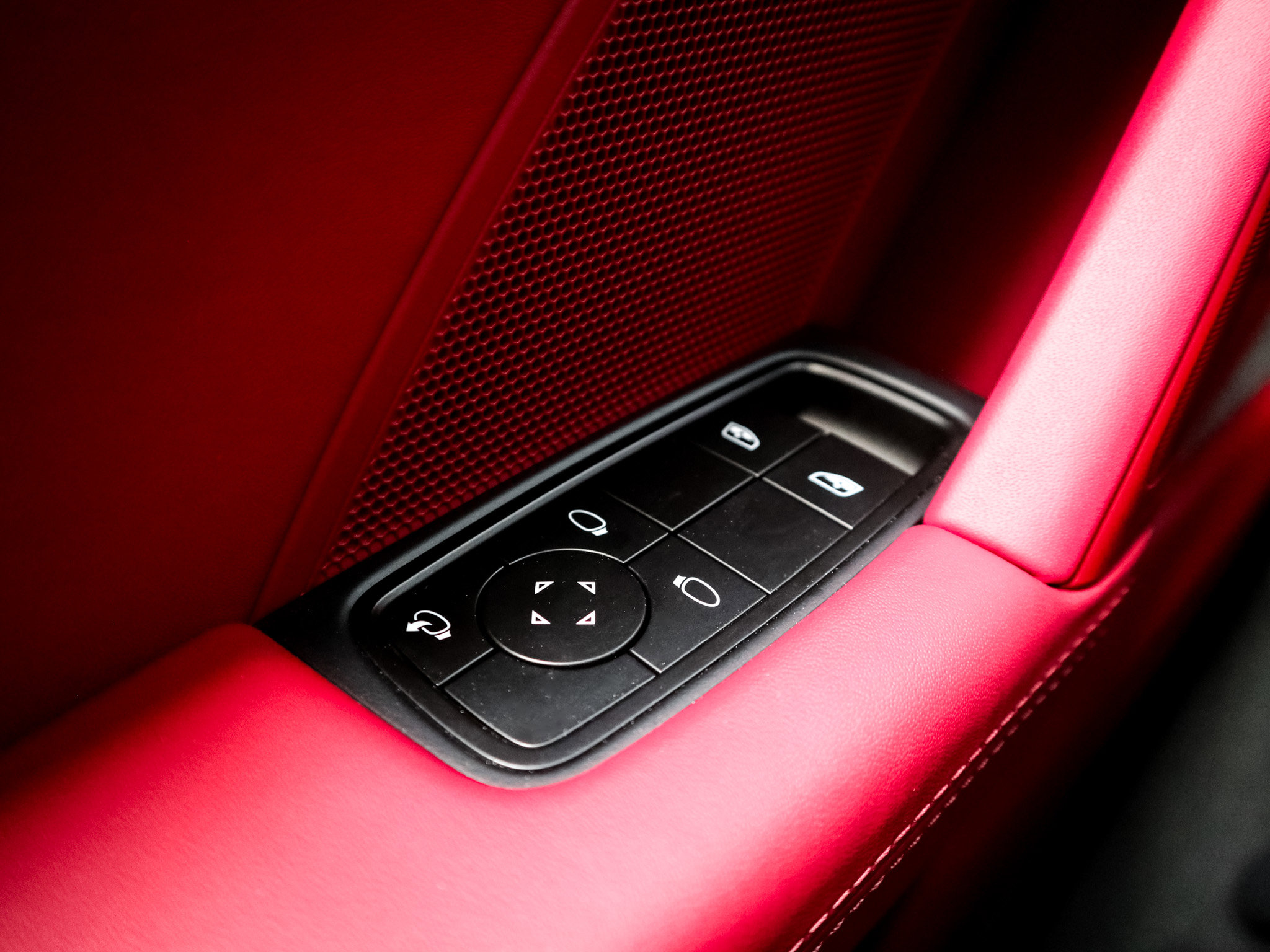 Used 2026 Porsche 911 Carrera S RWD image 15