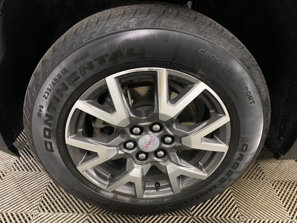 Certified 2023 GMC Acadia SLE w/ Driver Convenience Package image 10