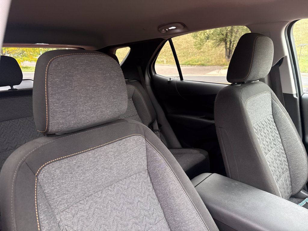 Used 2022 Chevrolet Equinox LT AWD/4WD image 32