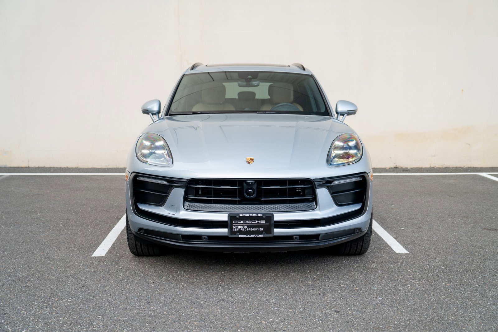 Used 2025 Porsche Macan image 6