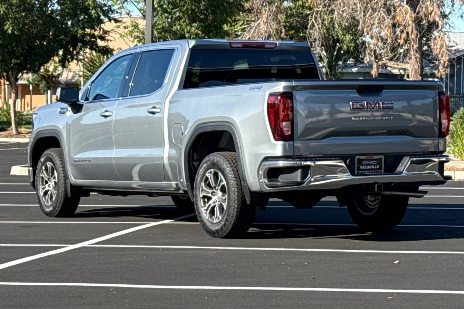 Used 2026 GMC Sierra 1500 SLE image 7