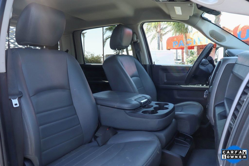 Used 2016 RAM 5500 Tradesman w/ Chrome Appearance Group image 35