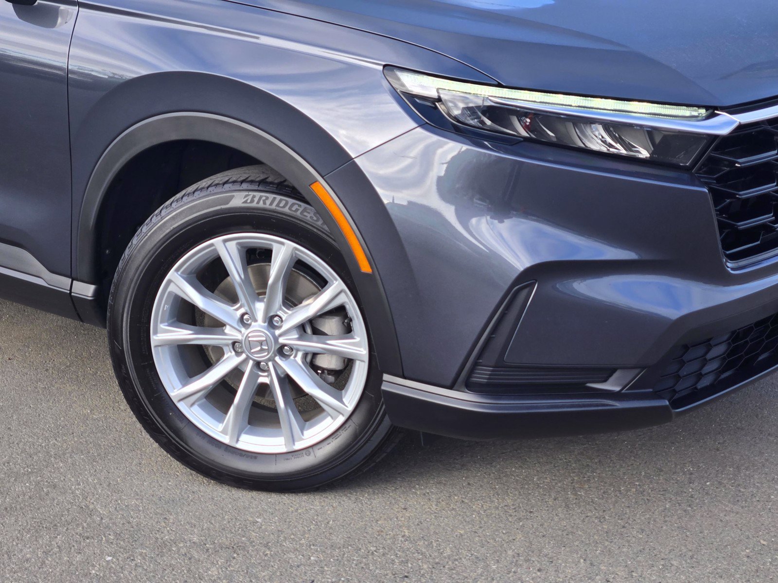 Certified 2024 Honda CR-V EX image 9