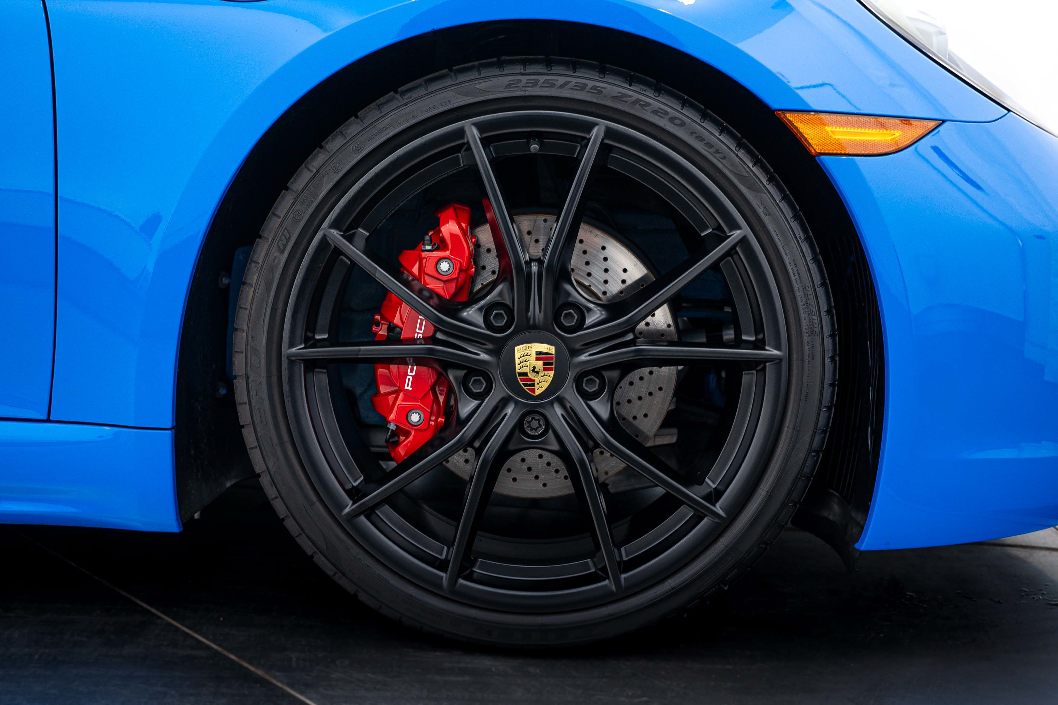 Certified 2025 Porsche 718 Cayman S RWD image 11