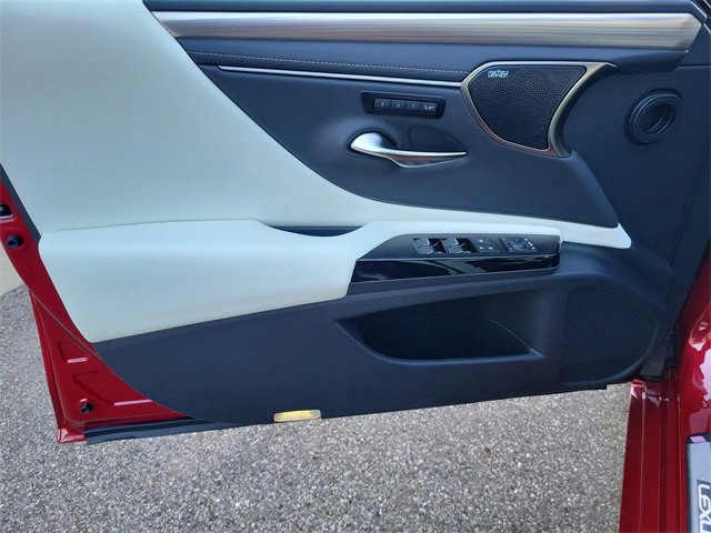 New 2025 Lexus ES 350 F Sport image 19