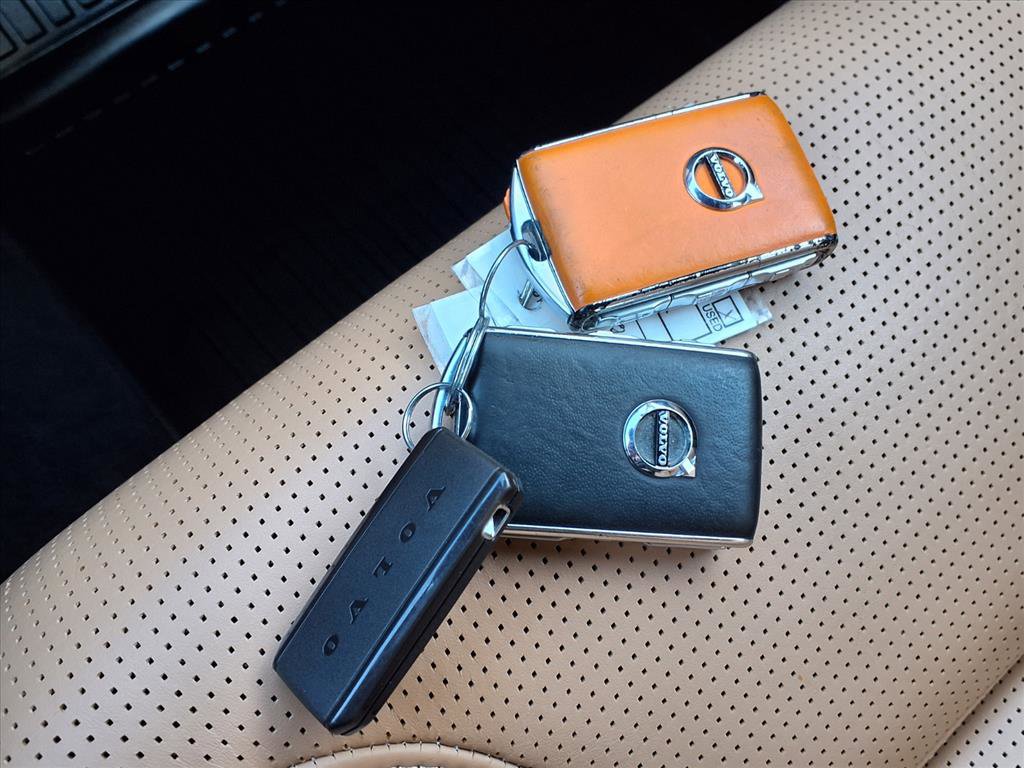 Used 2021 Volvo XC60 T5 Inscription w/ Advanced Package image 14