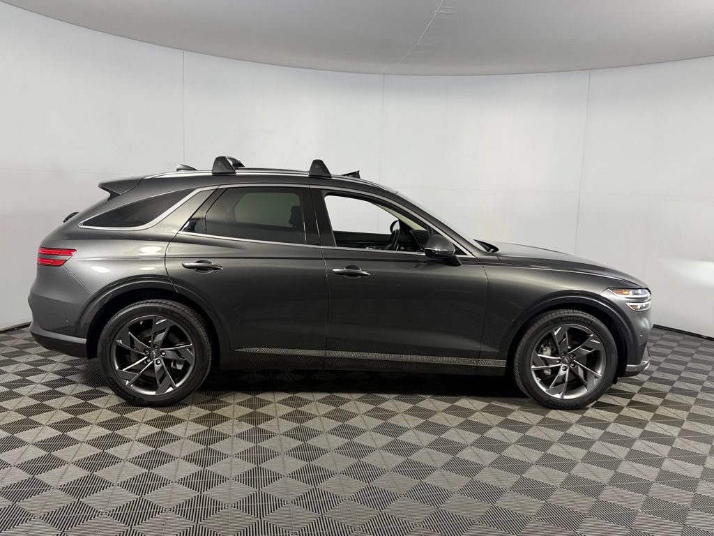 Used 2025 Genesis Electrified GV70 AWD/4WD image 5