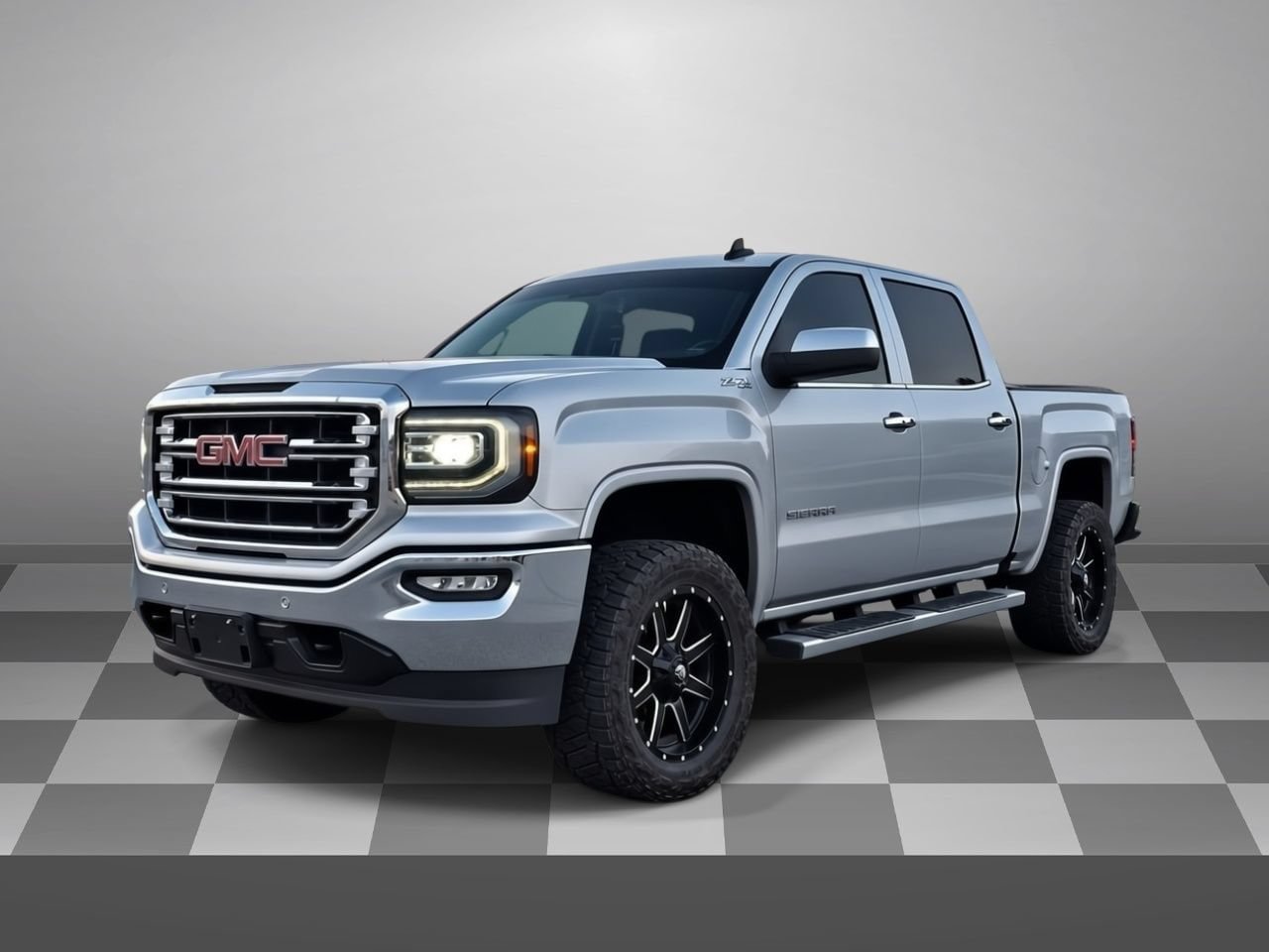 Used 2018 GMC Sierra 1500 SLT AWD/4WD image 3