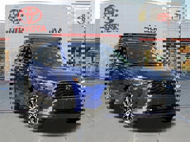 Used 2025 Toyota Corolla Cross XLE