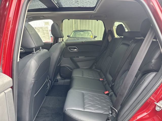 New 2026 Nissan Rogue Platinum image 32