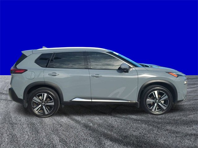 Used 2023 Nissan Rogue Platinum w/ Platinum Premium Package image 3