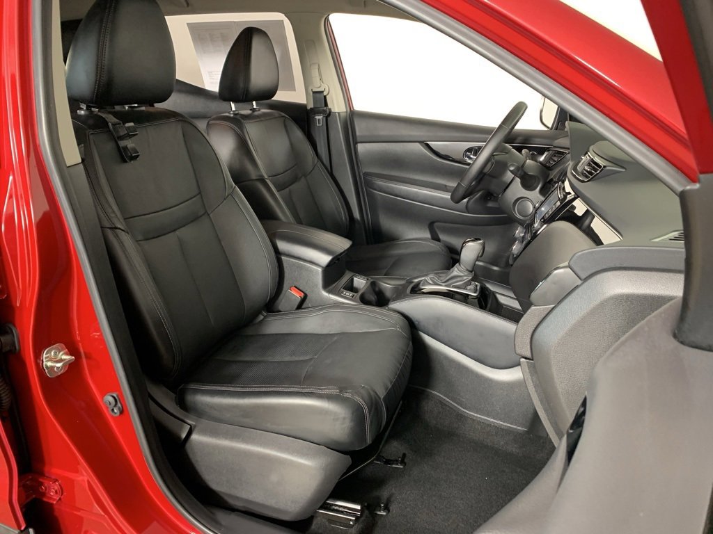 Used 2018 Nissan Rogue Sport SL image 21