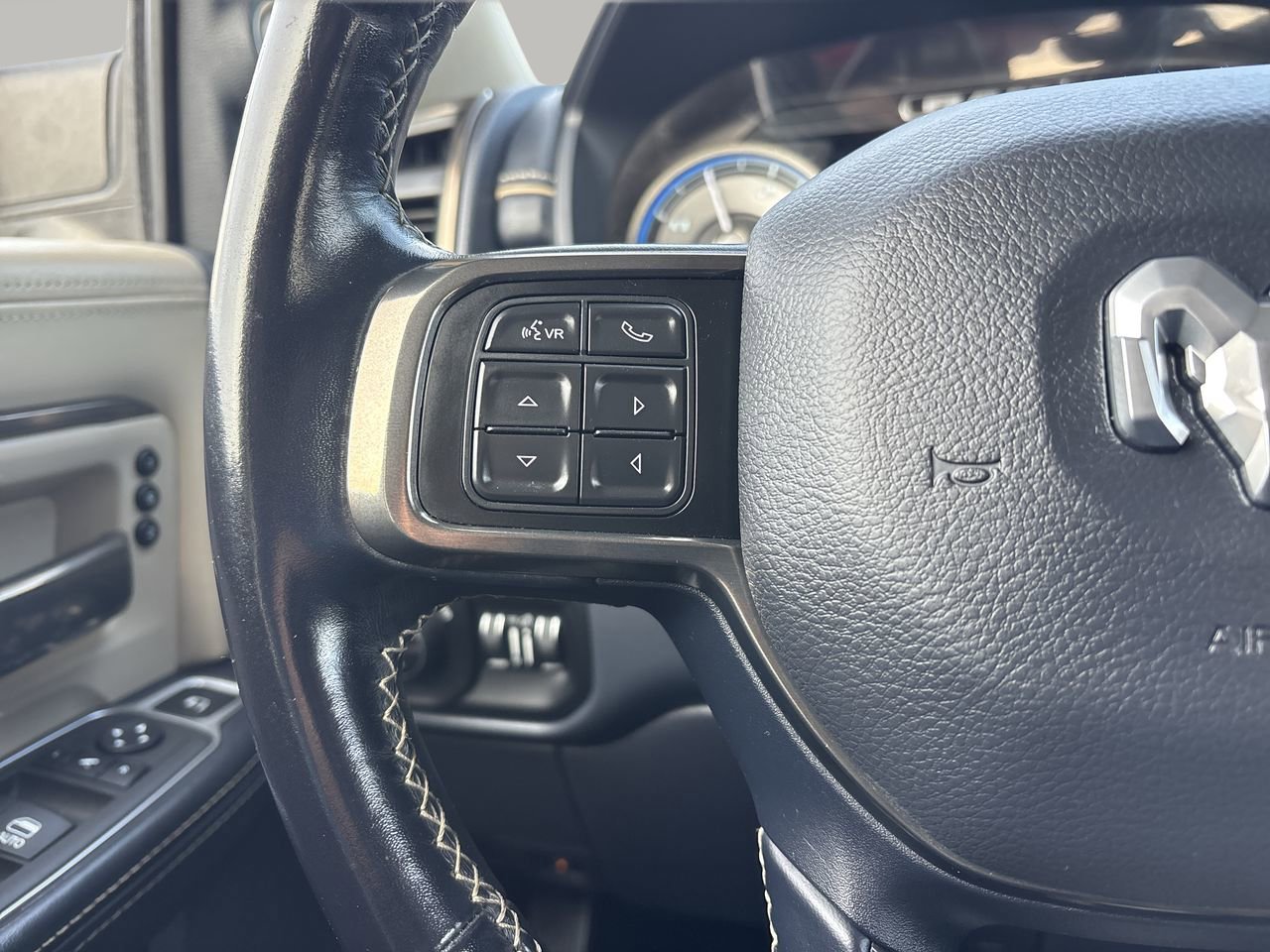 Used 2022 RAM 3500 Limited image 28