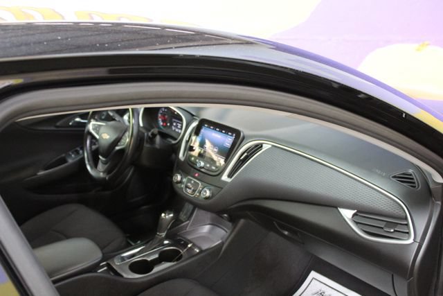 Used 2019 Chevrolet Malibu RS FWD image 10