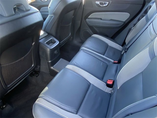 Used 2021 Volvo XC60 T8 R-Design w/ Advanced Package image 18