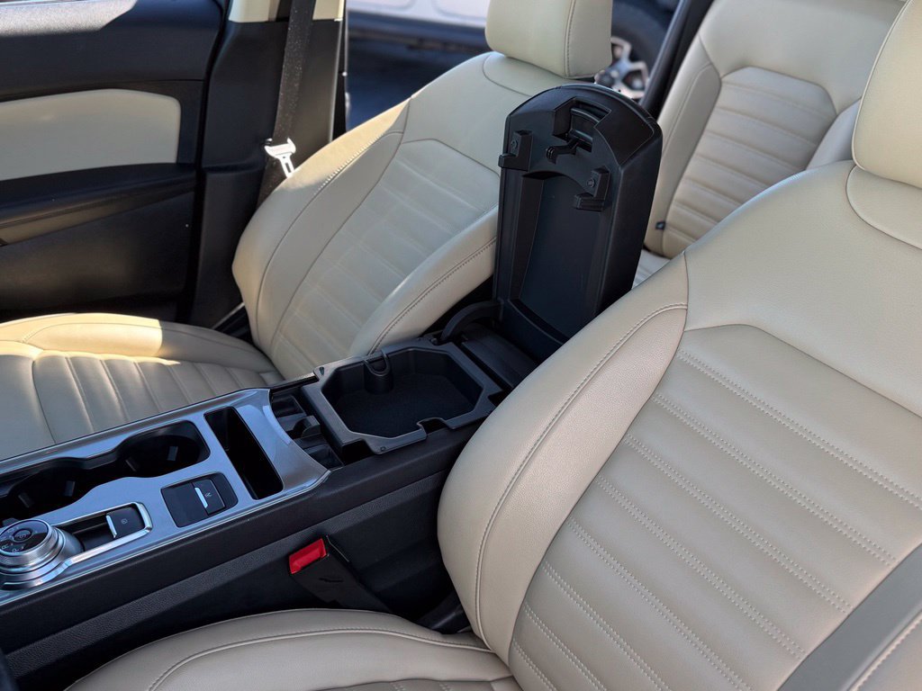 Certified 2023 Ford Edge SEL w/ Convenience Package AWD/4WD image 18