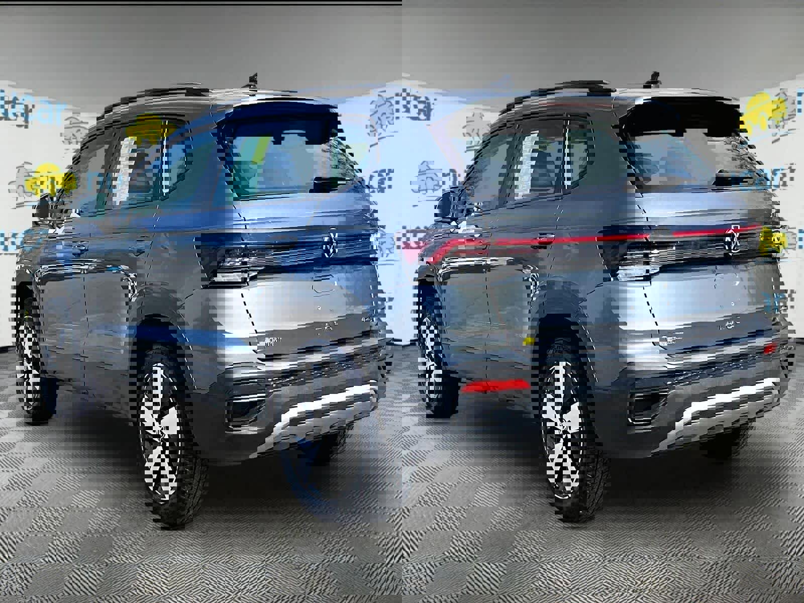 Used 2025 Volkswagen Taos S AWD/4WD image 4