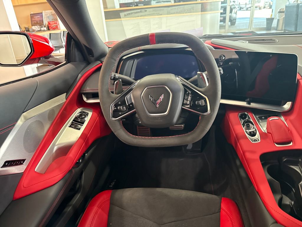 Used 2024 Chevrolet Corvette Stingray Preferred Cpe RWD image 17